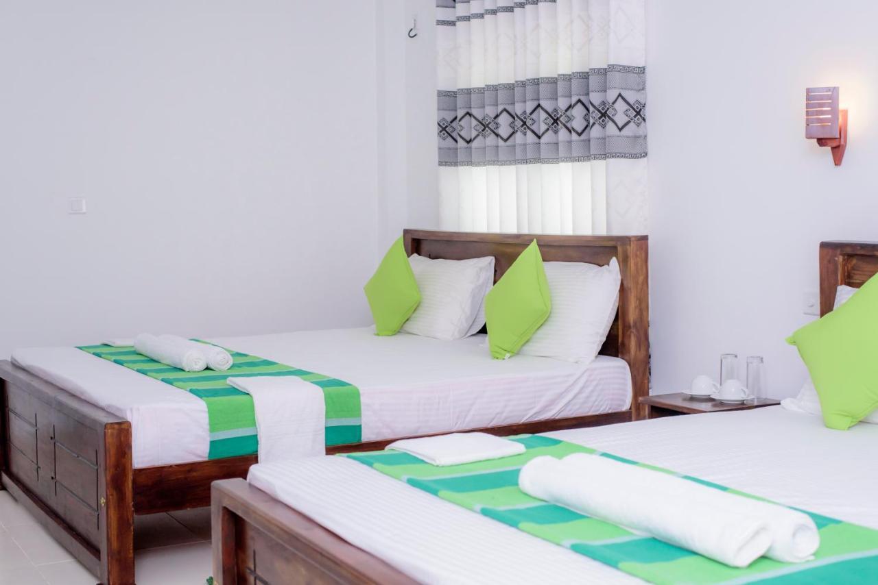 Scenery River Star Hotel Hikkaduwa Exterior photo