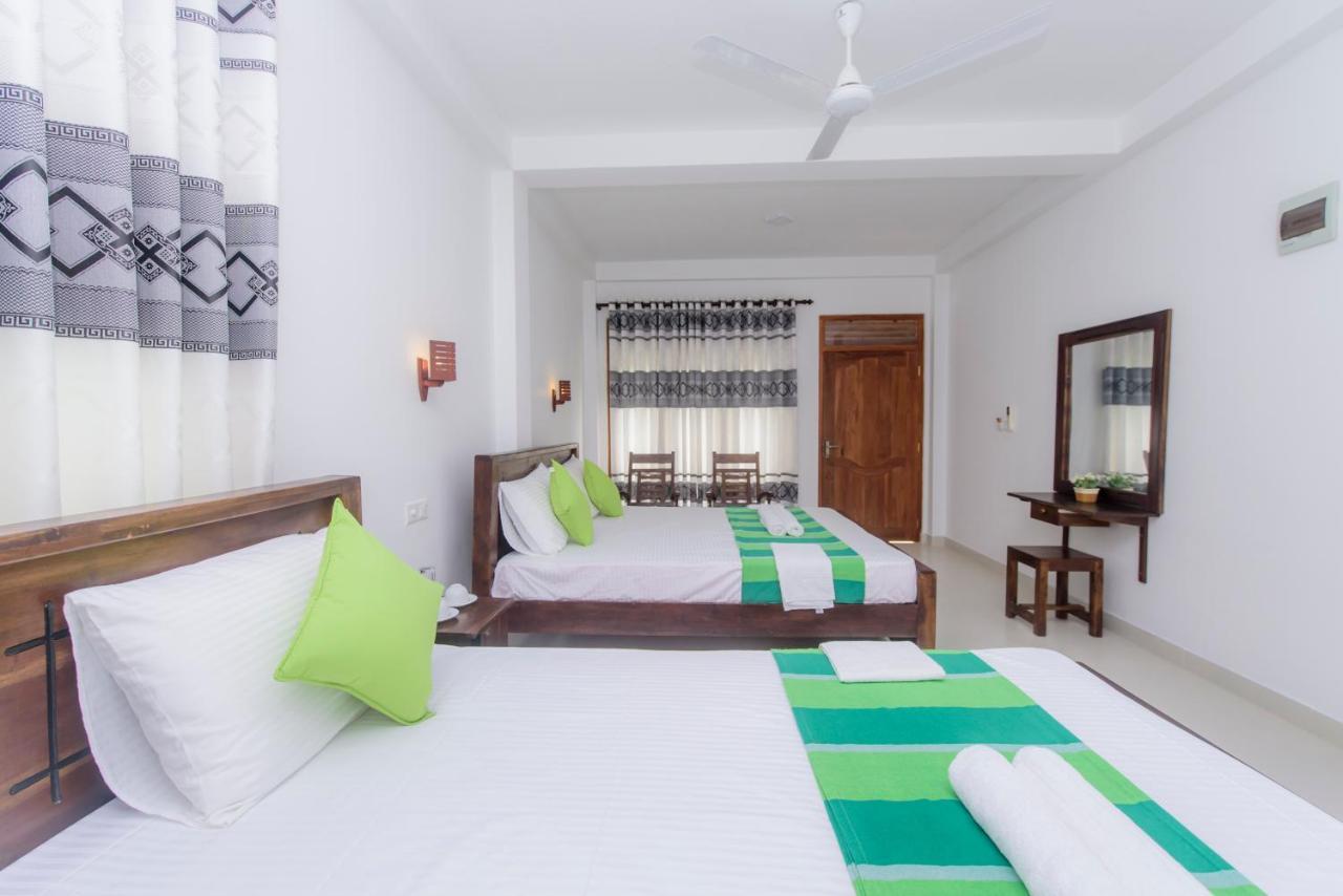 Scenery River Star Hotel Hikkaduwa Exterior photo