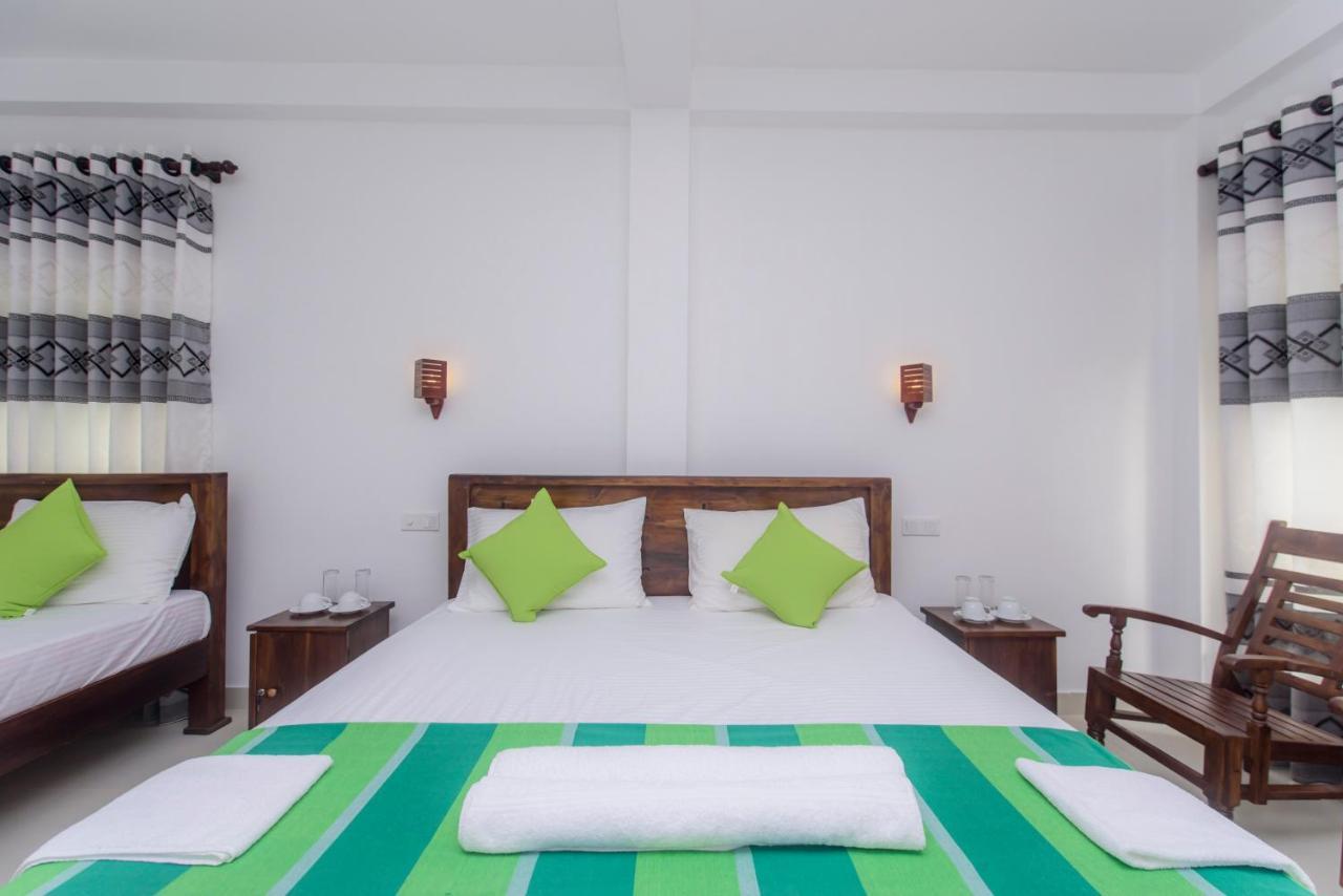 Scenery River Star Hotel Hikkaduwa Exterior photo